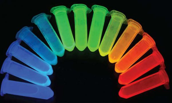 Quantum dots with different colors